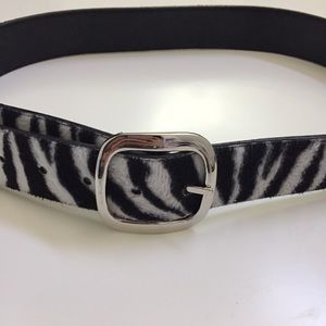 Zebra print fur belt 🦓